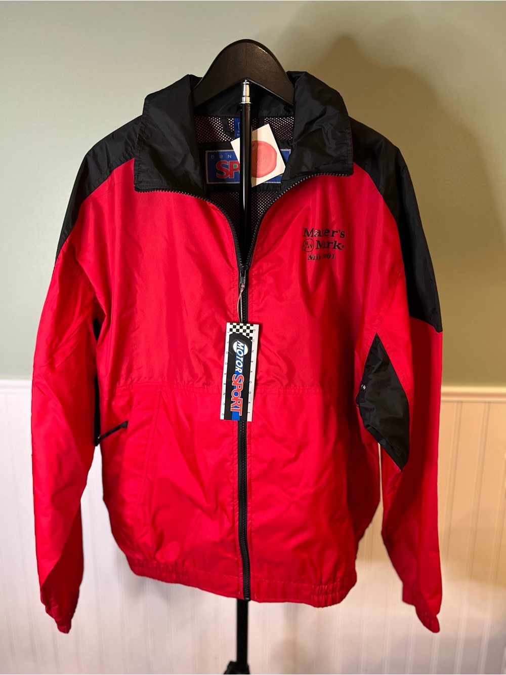 NEW- Dunbrooke Red and Black Maker’s Mark Men’s Windbreaker Jacket. Size M